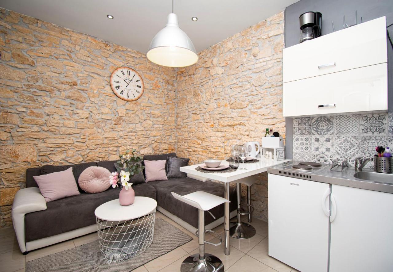 Ferienwohnung Nina Colosseum Pula Exterior foto