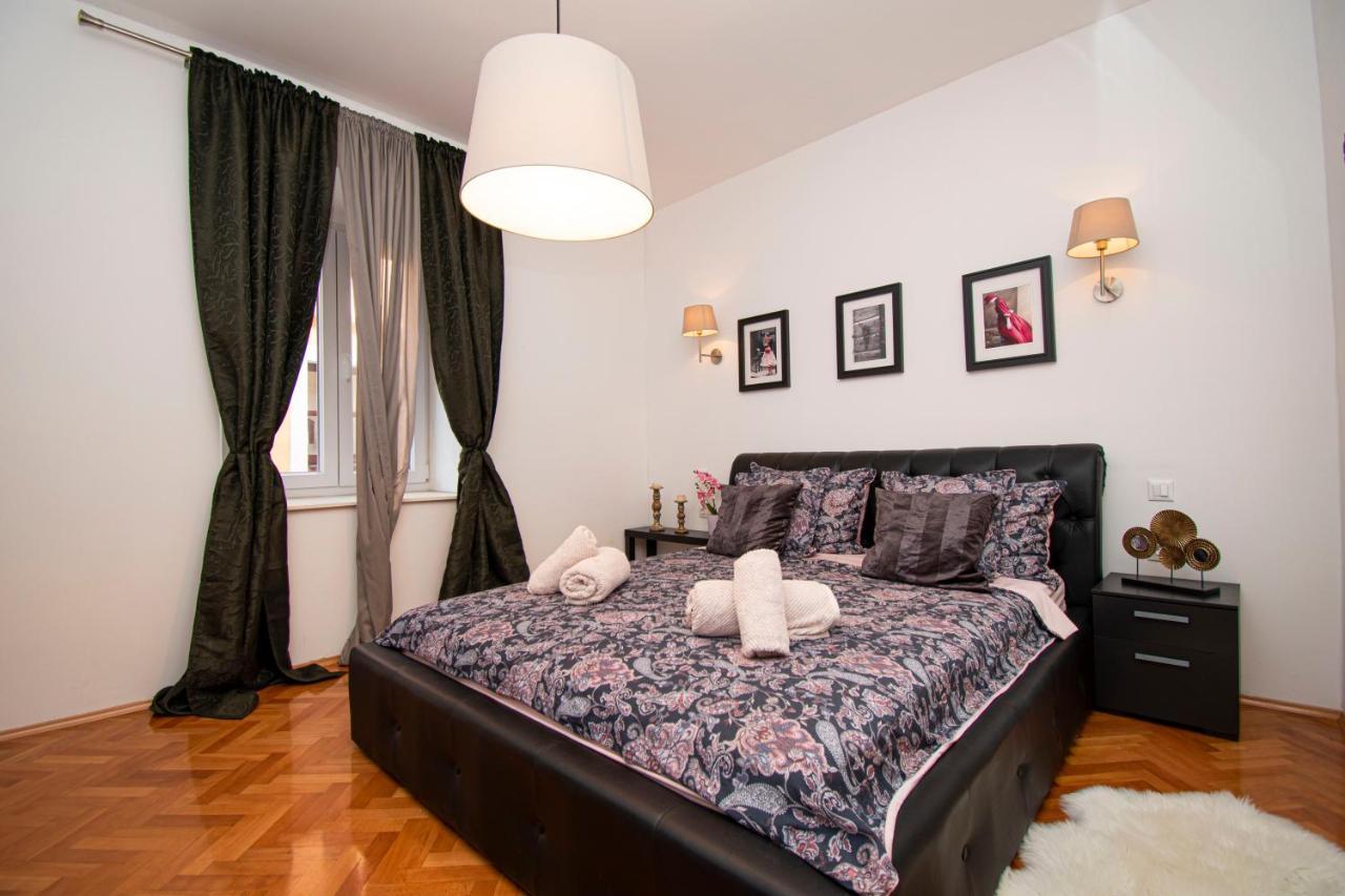 Ferienwohnung Nina Colosseum Pula Exterior foto